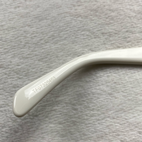 Celine Mask/Shield Wraparound Sunglasses (CL40195I, White/Smoke) - Picture 15 of 16